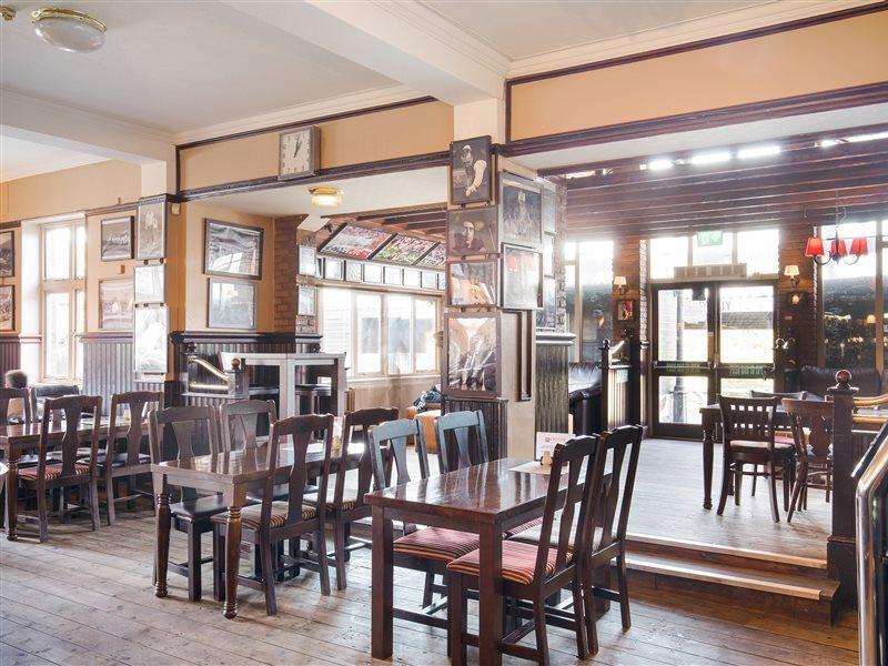 Oyo The Green Man Pub And Hotel Londen Buitenkant foto